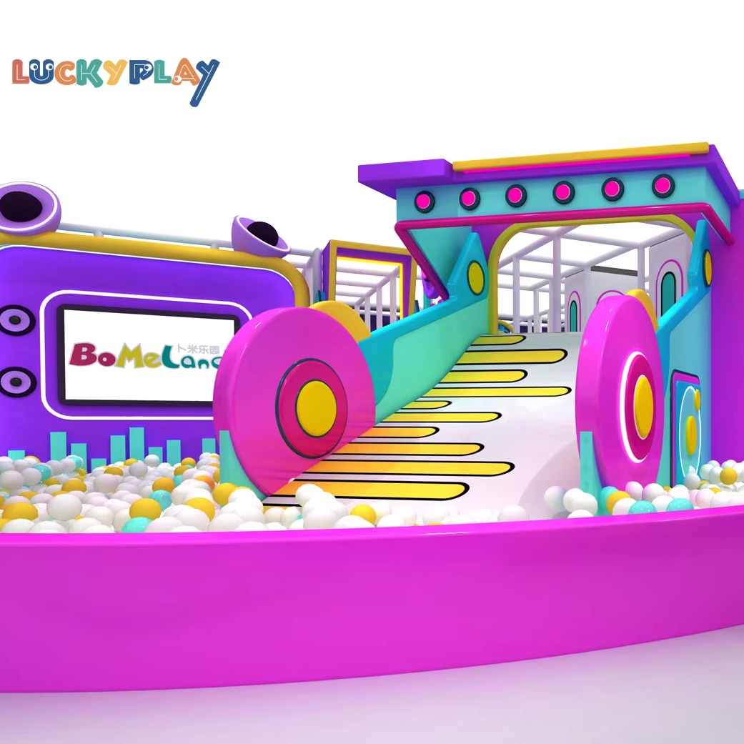 Equipo comercial para parque infantil interior con estructura de juego blanda, tobogán grande, piscina de bolas, laberinto y zona de juegos para centro comercial