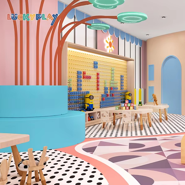Zona comercial de juego blando para guardería y parque infantil con sala de fiestas