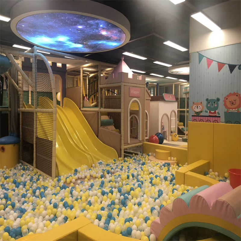 Tobogán de parque infantil con diseño moderno personalizado, 5000 bolas para piscina y juego de pared interactivo - Product Image