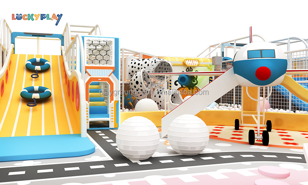 Trampoline Park Maze Zoom Theme Park for Kids Indoor Plyaground - Product Image